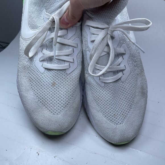 Nike Shoes Mens Epic React Flyknit 2 White Size 13 US Running  BQ8928-100 - Picture 7 of 16